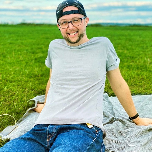 Reader profile image for Jamie R